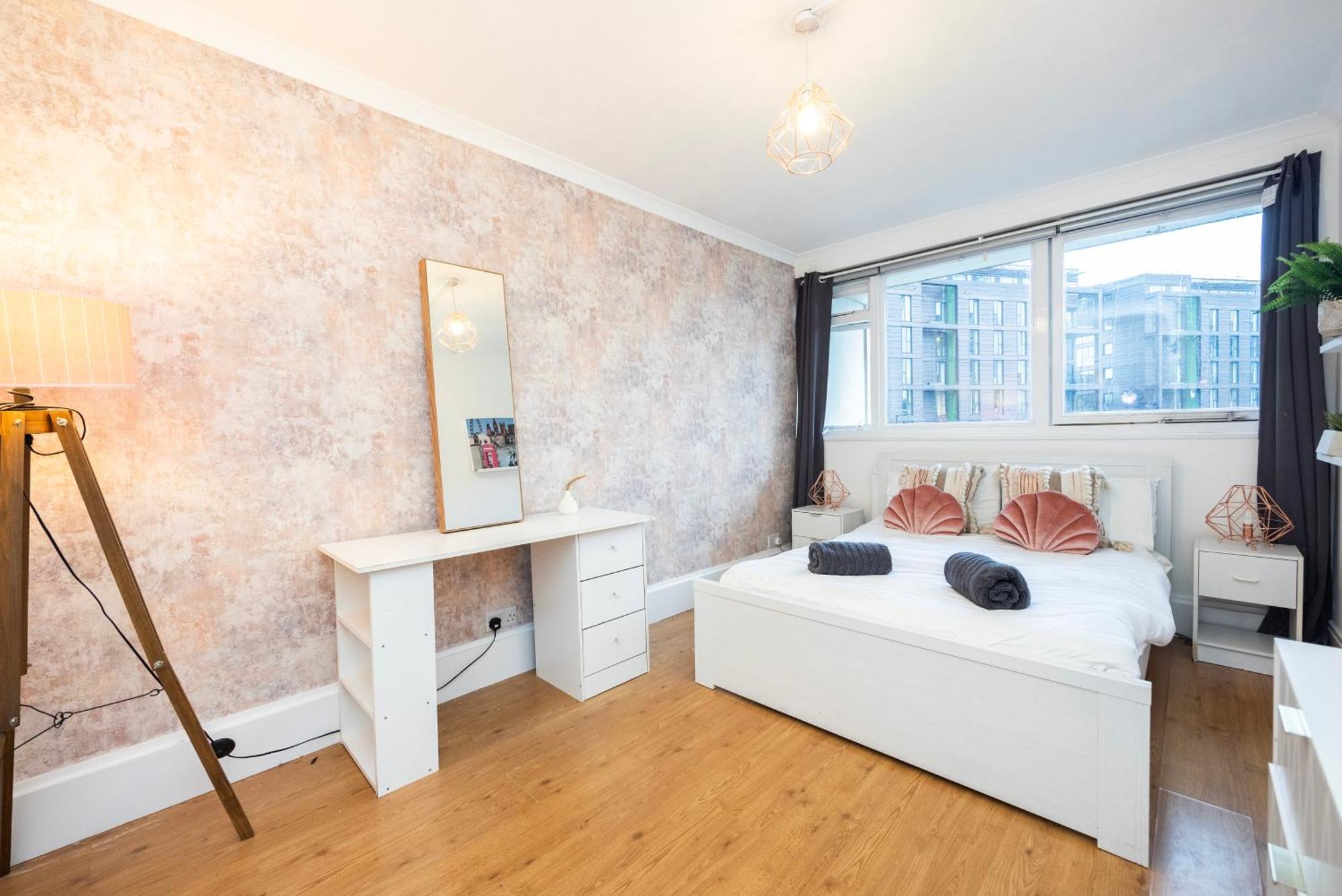 Trendy 4 Bed Apartment Near Vibrant Shoreditch W Balcony And Walking Distance To Tube ลอนดอน ภายนอก รูปภาพ